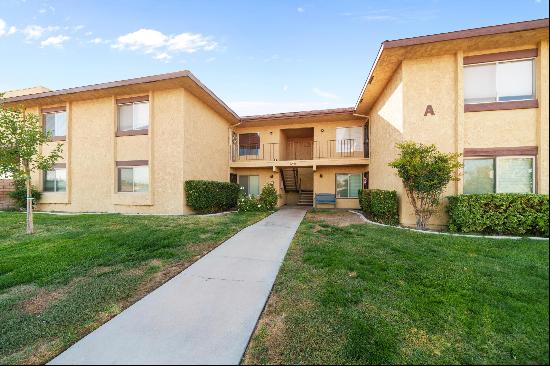 42935 15th Street Unit 11, Lancaster CA 93534