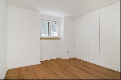 Flat, 2 bedrooms, for Sale