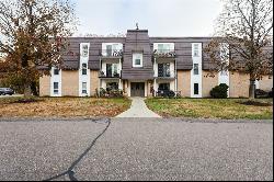 2 Kennedy Ln #42, Milford MA 01757