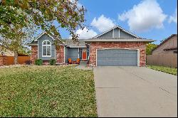 2806 N Meadow Oaks St, Wichita KS 67220