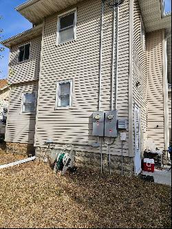 1126 Grant Avenue Unit 1 and 2, Waterloo IA 50702