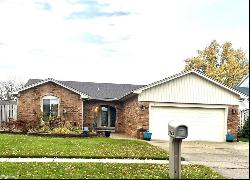 17904 Riverhill Drive, Macomb Township MI 48044