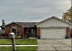 17904 Riverhill Drive, Macomb MI 48044