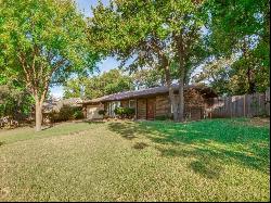 2922 Harvest Hill Drive, Grapevine TX 76051