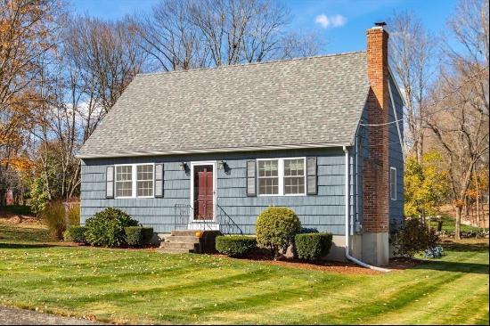 6 Beth Rd, Franklin MA 02038