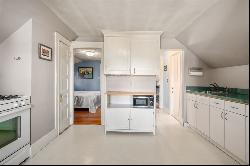 31 Lenox Rd #3, Peabody MA 01960