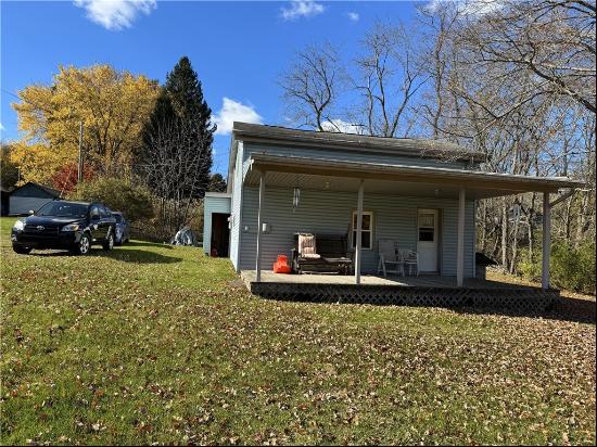 3365 Perry Hwy, Scott Twp - Law PA 16101