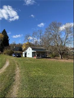 3365 Perry Hwy, Scott Twp - Law PA 16101