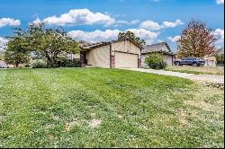 418 W Woodland Dr, Derby KS 67037