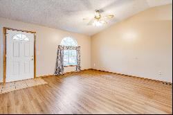 418 W Woodland Dr, Derby KS 67037