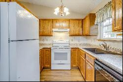 418 W Woodland Dr, Derby KS 67037