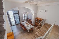 Stylish townhouse with valid hotel licence for sale in Sóller, M, Sóller 07100