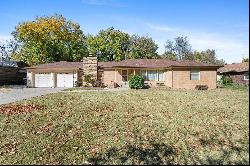 2616 E Clover Ln, Wichita KS 67216