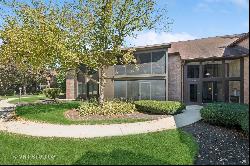 720 Saint Andrews Lane #39, Crystal Lake IL 60014