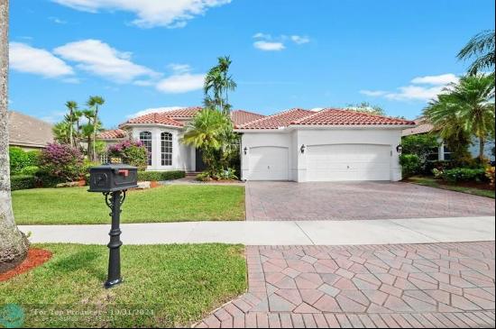 2532 Monterey Ct, Weston FL 33327