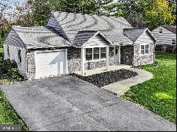 51 Melvin Drive, Leola PA 17540