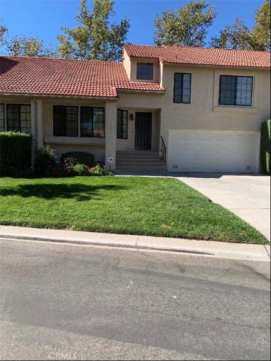 20057 Avenue of the oaks, Newhall CA 91321