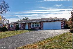 351 E State Road, West Grove PA 19390