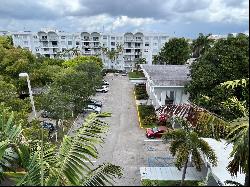 496 NW 165th St Rd Unit D-612, Miami FL 33169