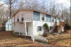 111 Running Deer Drive, Greentown PA 18426