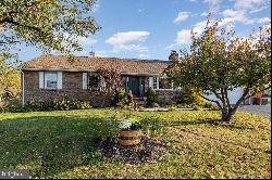 19 Summer Drive, Gettysburg PA 17325