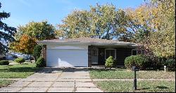 35725 Kincaid Drive, Clinton Township MI 48035