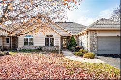 6022 Triple Crown Cir, Hempfield Twp - Wml PA 15601