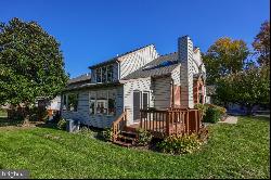 136 River Bend Park, Lancaster PA 17602