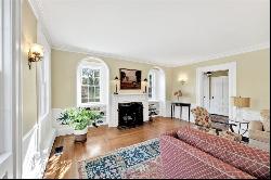 71 Main Street, Falmouth MA 02540