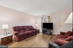 34 King Charles Circle Unit 34, Rosedale MD 21237