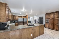 2 Pembroke Circle, Bella Vista AR 72715