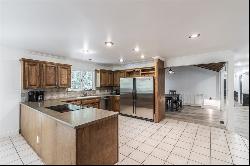 2 Pembroke Circle, Bella Vista AR 72715