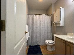 N51W34917 Wisconsin Ave Unit 3SW, Okauchee WI 53069