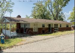 1506 Knob Road, Charleston WV 25314