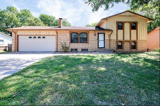 1254 N Emerson Ave, Wichita KS 67212