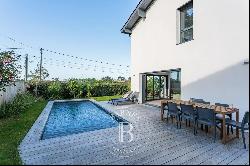 ANGLET - PIGNADA, CONTEMPORARY HOUSE OF 140 M² WITH SWIMMING POOL