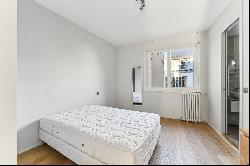 Paris  two bedrooms Pied a terre St Germain des Pres