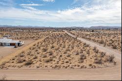 Expansive 2.6-Acre Corner Lot in Scenic Landers–Ideal for Your Desert Dream Home