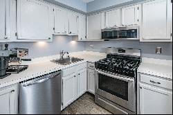 Spruced Up Unit in Convenient Canal Pointe