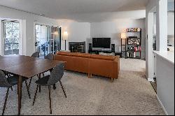 Spruced Up Unit in Convenient Canal Pointe