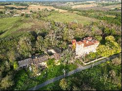 Château du XVII°siècle à rénover intégralement