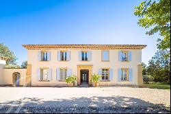 Bastide for rent at 15 minutes Aix-en-Provence with swimming pool in quiet, beautiful sett