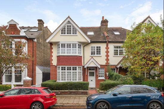 Airedale Avenue, London, W4