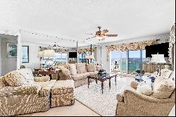 Gulf-Front Condo With Multiple Balconies In Heart Of Destin