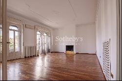 Prestigious apartment on Viale Majno