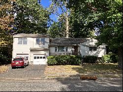 23 Prospect Street, Paramus, NJ 07652