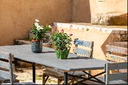 An old farmhouse close to the Cavagrande Nature Reserve