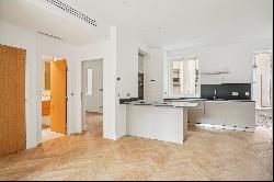 Neuilly Sablons - Family apartment with terrace