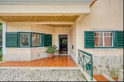 Semi-detached house, 4 bedrooms, for Sale