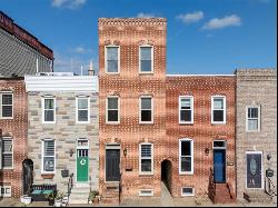 Federal Townhouse in Canton